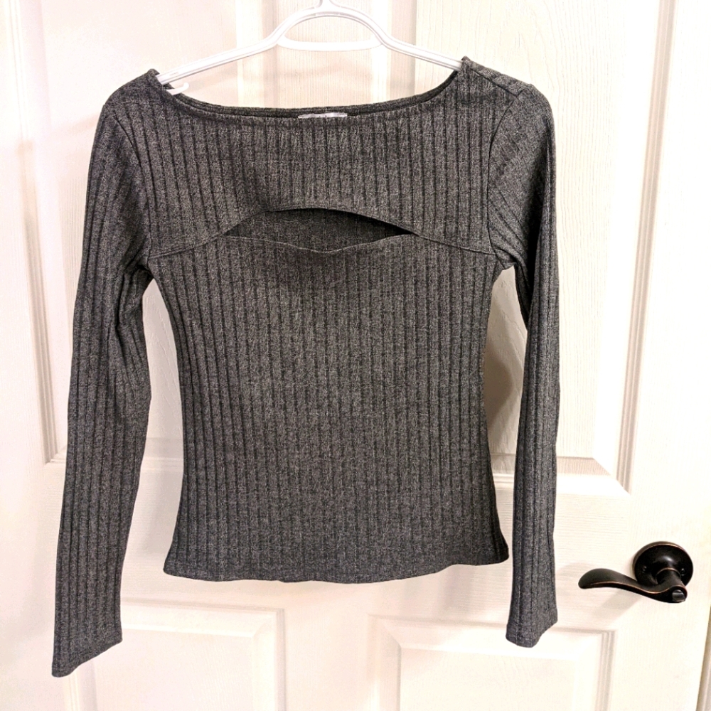 3 for $15 grey long sleeve top with cut out